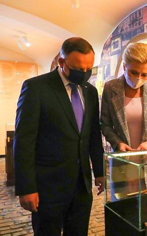 [VIDEO] Para Prezydencka uczciła pamięć św. Jana Pawła II w setną rocznicę urodzin